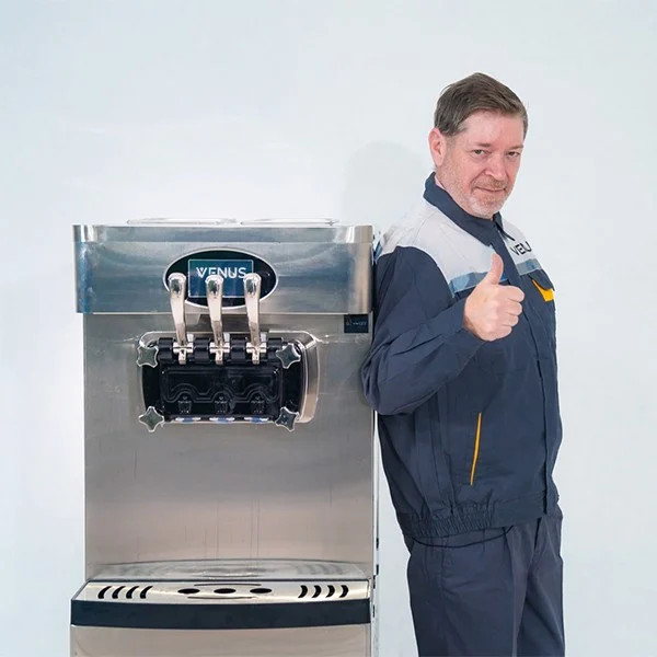 Máy làm kem tươi 3 vòi VSC330L